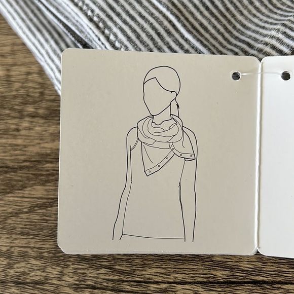 Lululemon Vinyasa Scarf - Picture 10 of 15